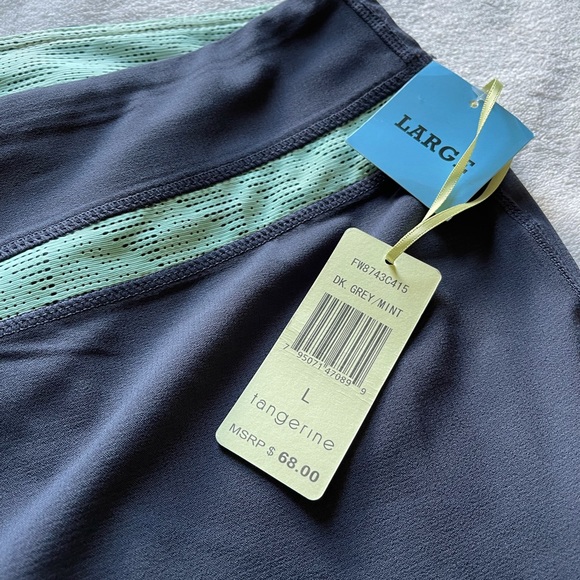 NWT Tangerine athletic crop pants - Picture 4 of 5